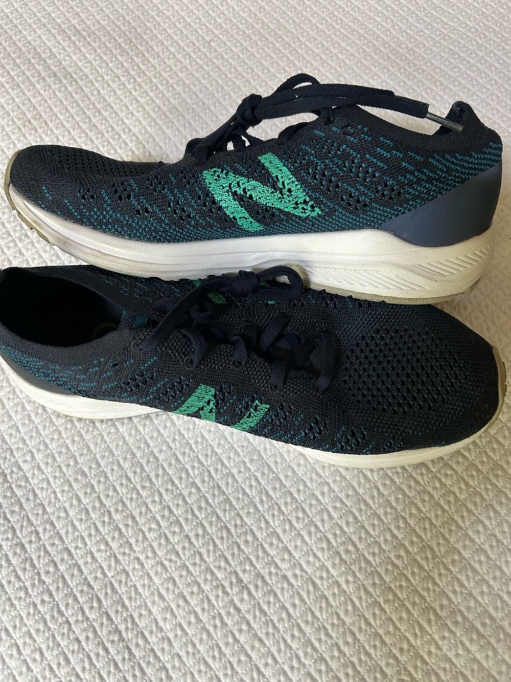 New Balance 890V7 Womens Size 10.5